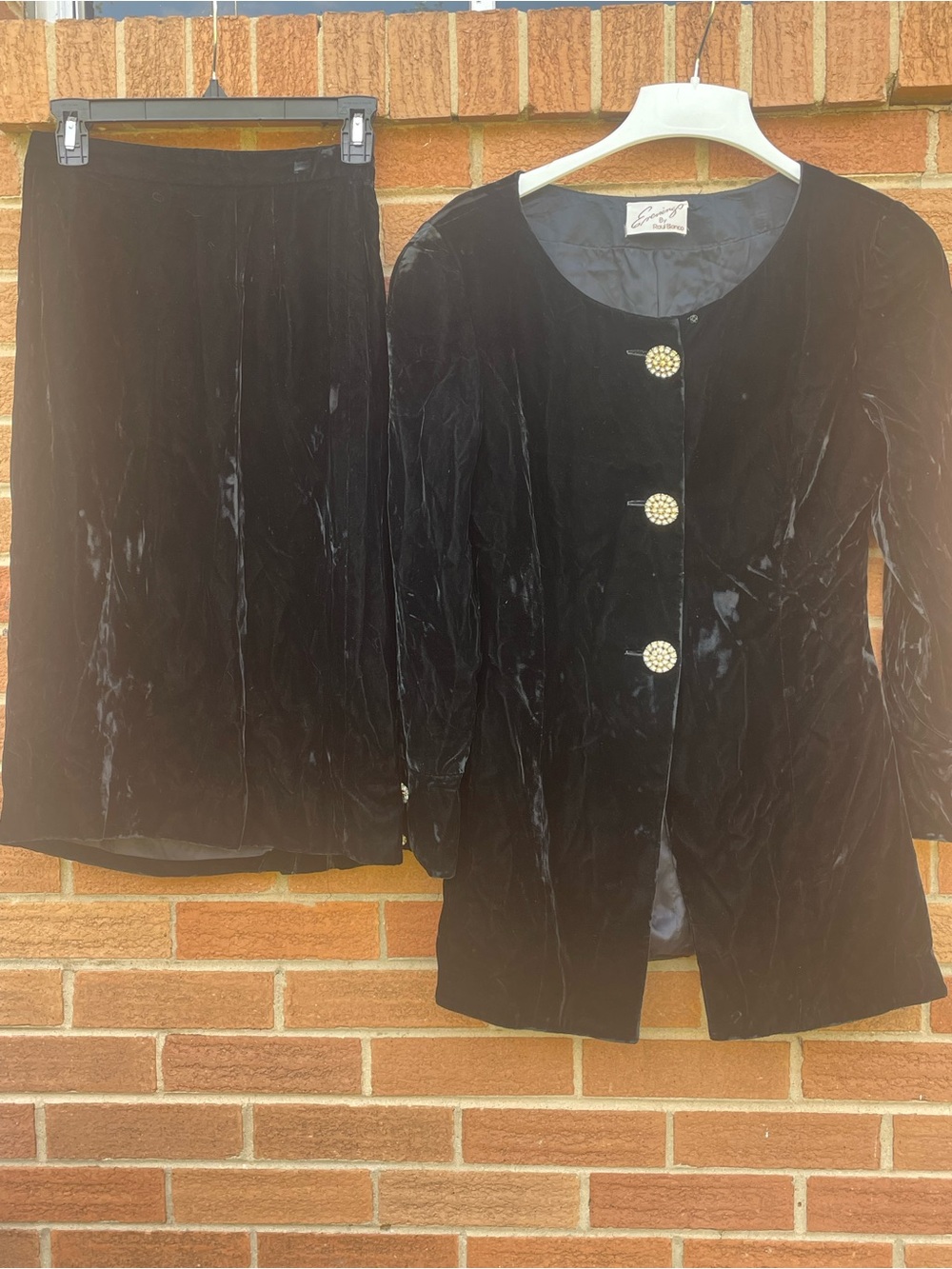 Vintage Evenings by Raul Blanco 2pc Black Velvet Suit Set Rhinestone Size 8 USA